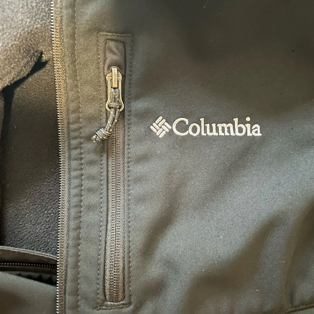 Columbia never worn soft shell fleece lined - Picture 5 of 8
